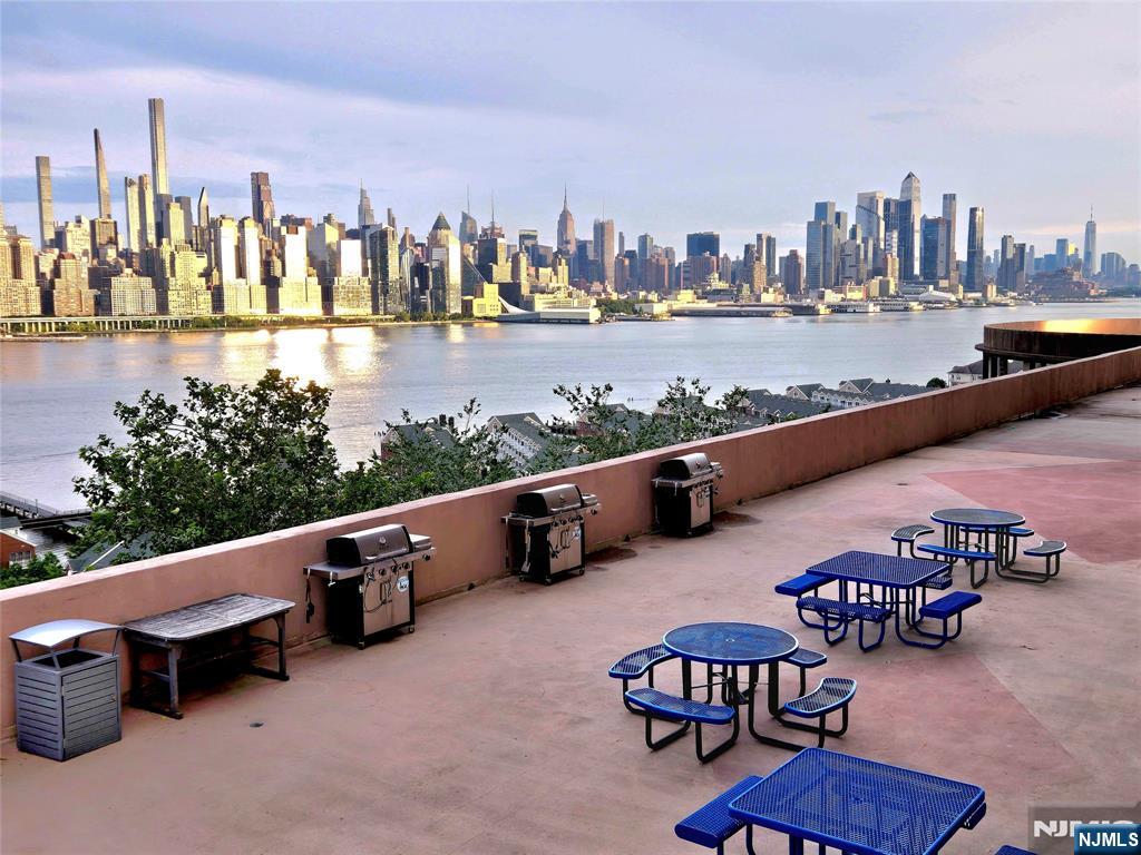 6600 Boulevard East 2C - Photo 4