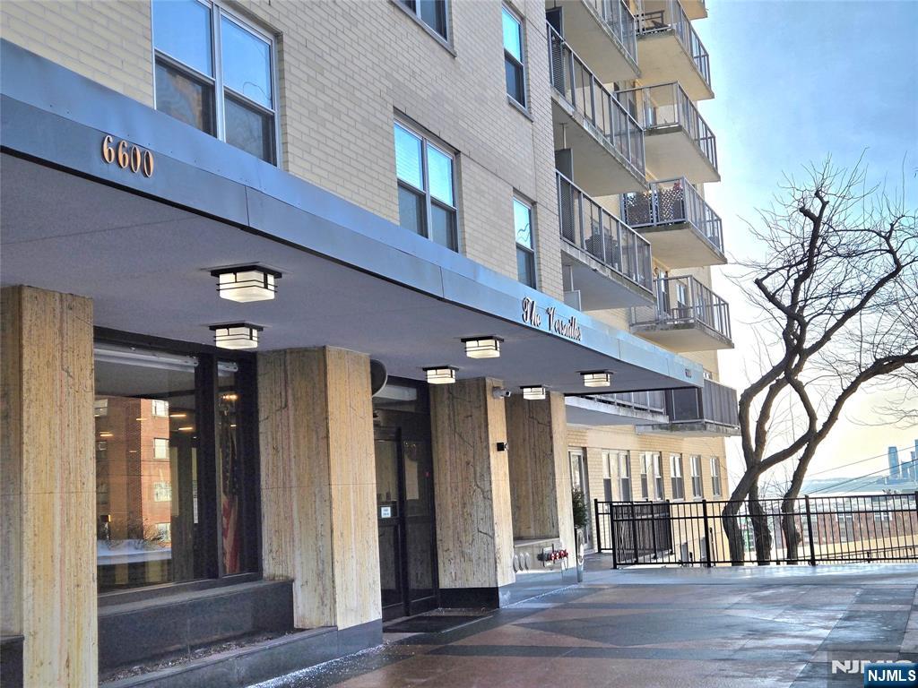 6600 Boulevard East 2C - Photo 5