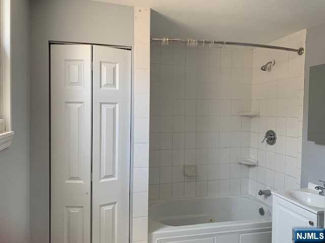 214 William Street - Photo 4