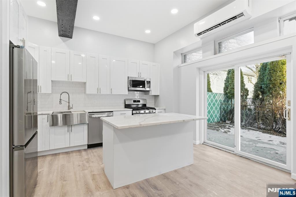 383-387 Broughton Avenue