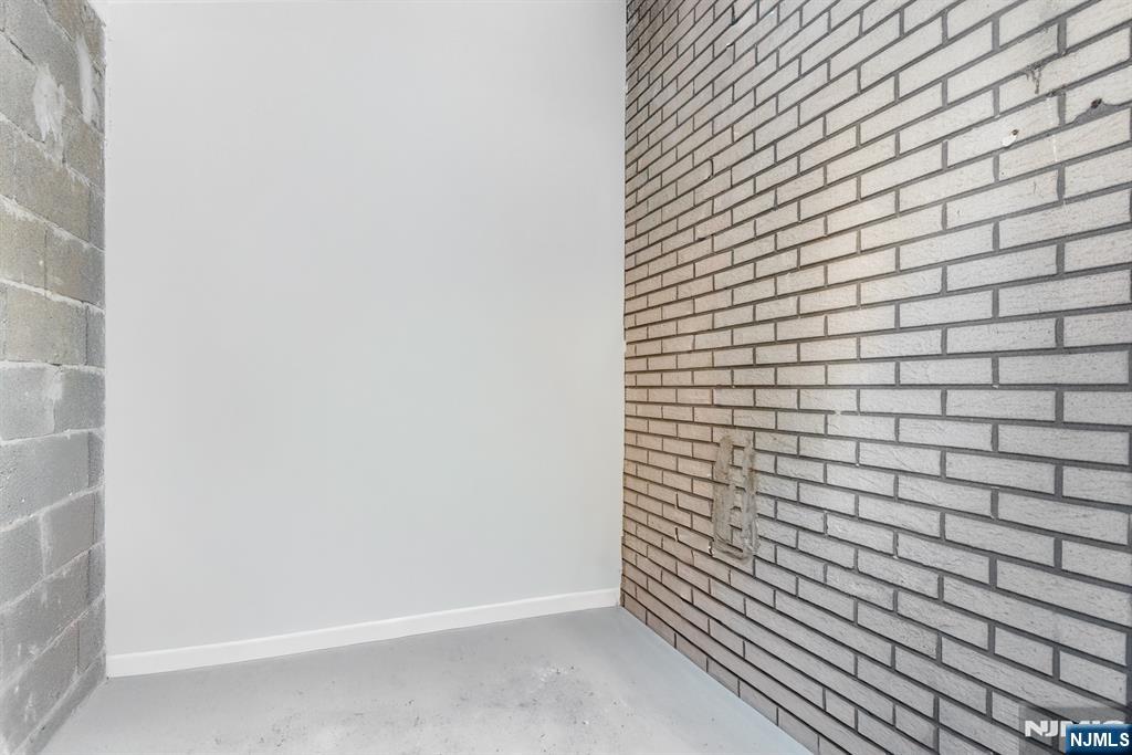 383-387 Broughton Avenue