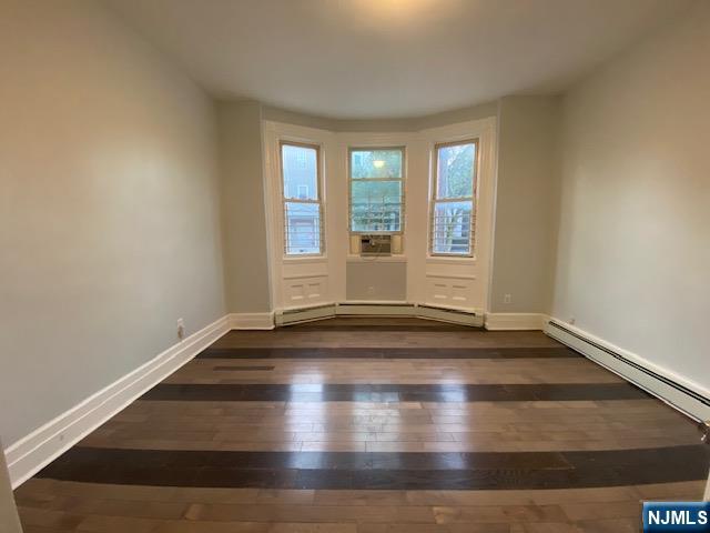 266 Littleton Avenue - Photo 3