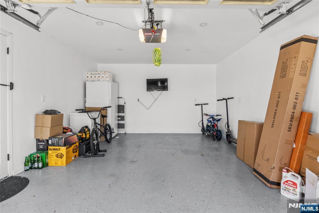 2273 Balmoral Avenue