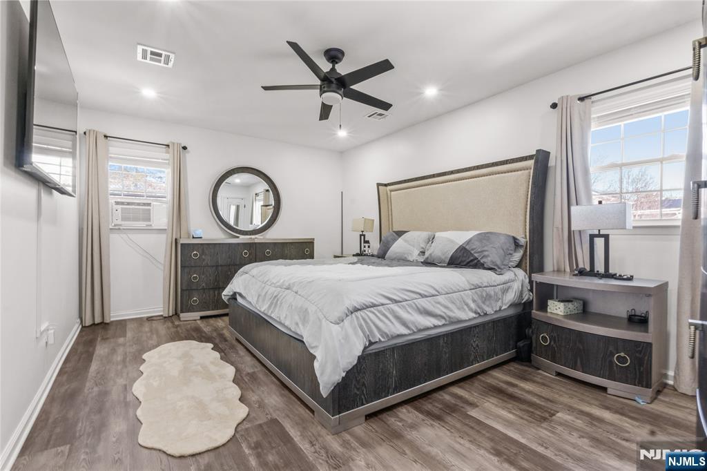 2273 Balmoral Avenue