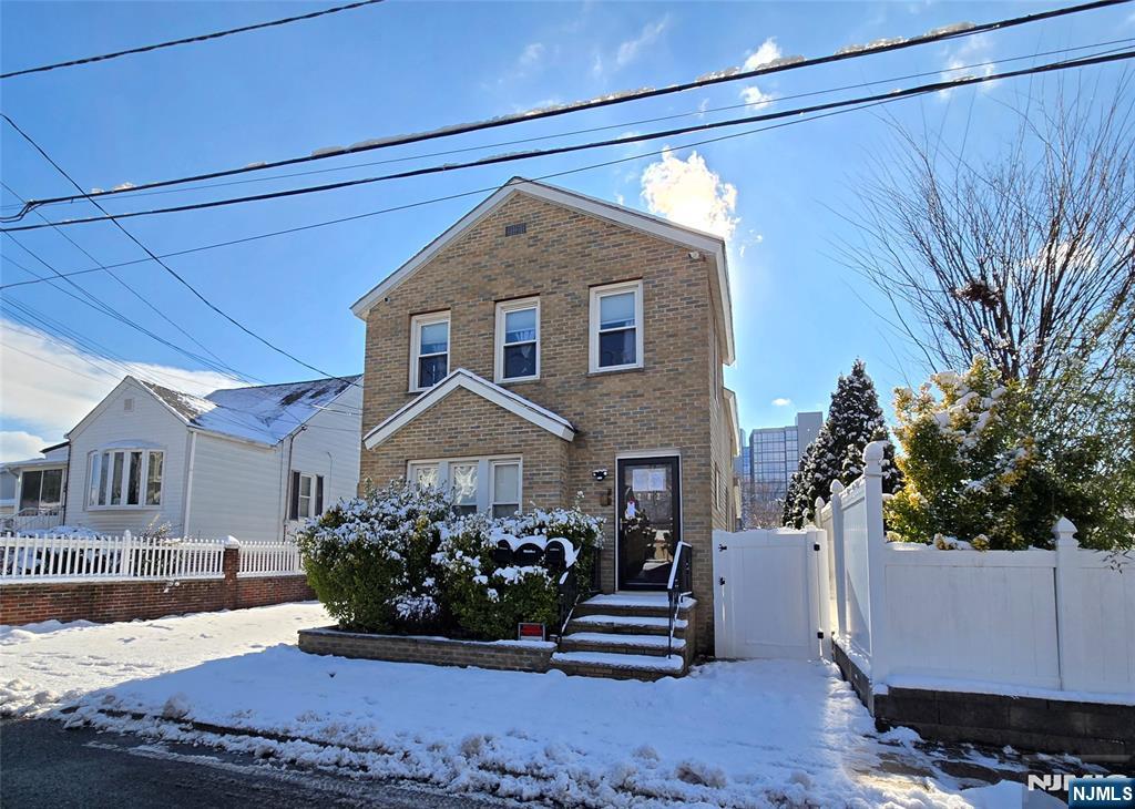 1486 Windsor, Teaneck, NJ, 07666