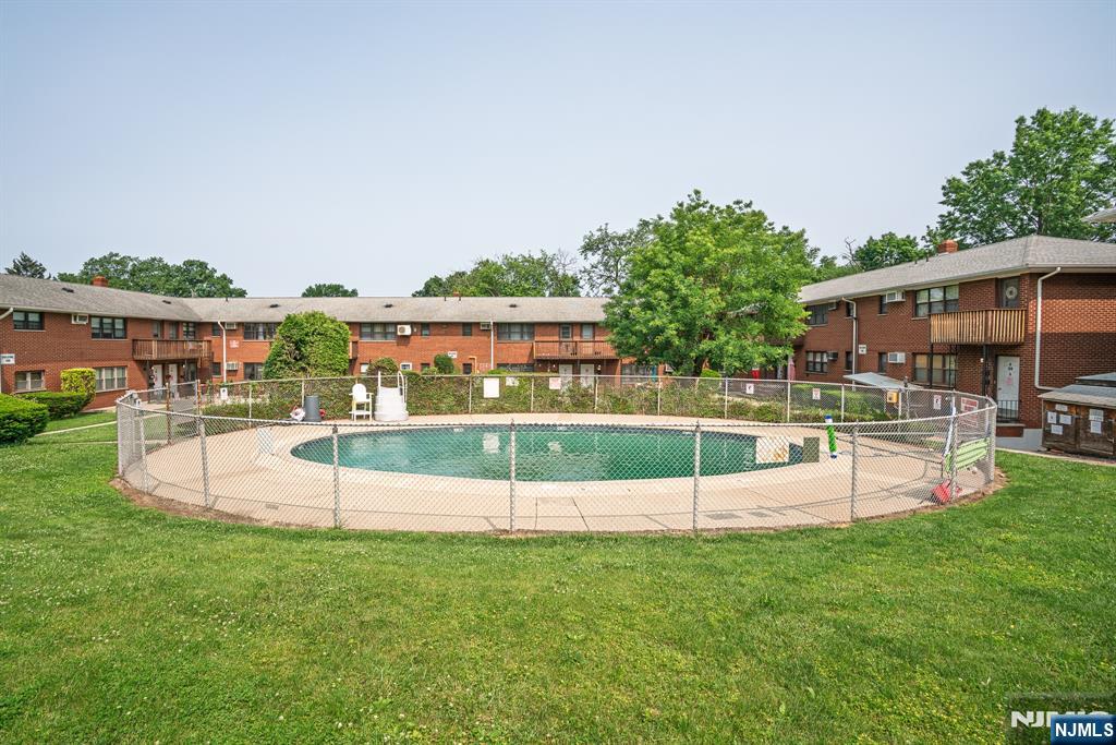 121 Regency Park, Ramsey, NJ, 07446