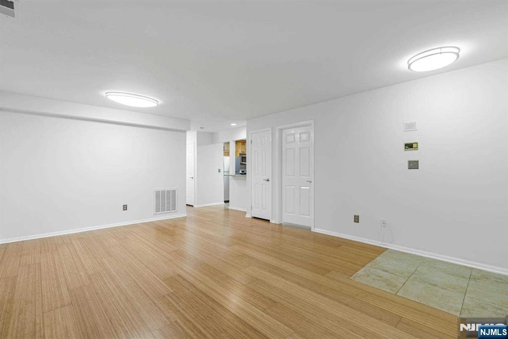 LR toward Kitchen