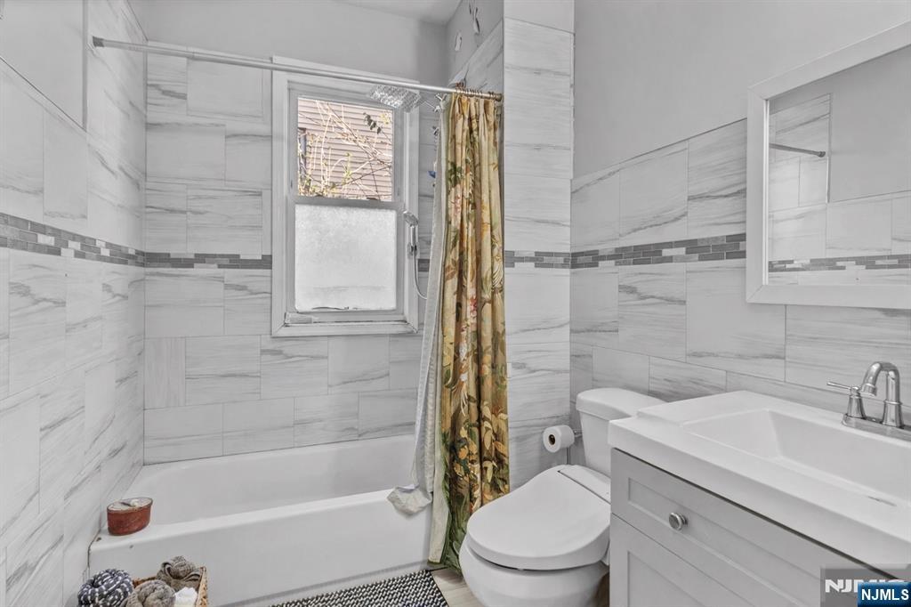 107 Huntington Terrace - Photo 3