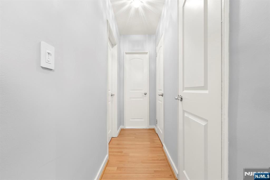 8450 Boulevard E 1H - Photo 12