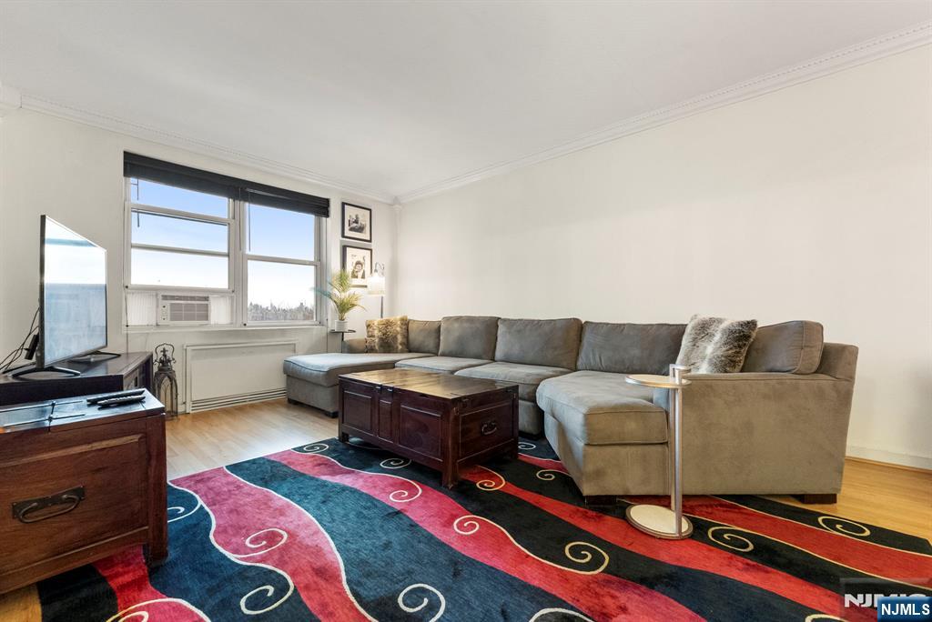 8450 Boulevard E 1H - Photo 3