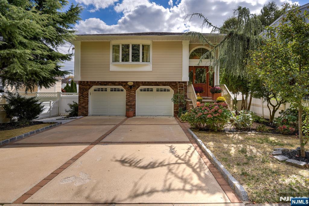 211 Denver Road, Paramus, NJ, 07652