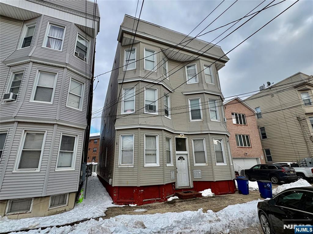 215 William, Harrison, NJ, 07029