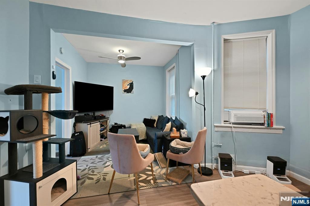 21 66th Street 1 - Photo 5
