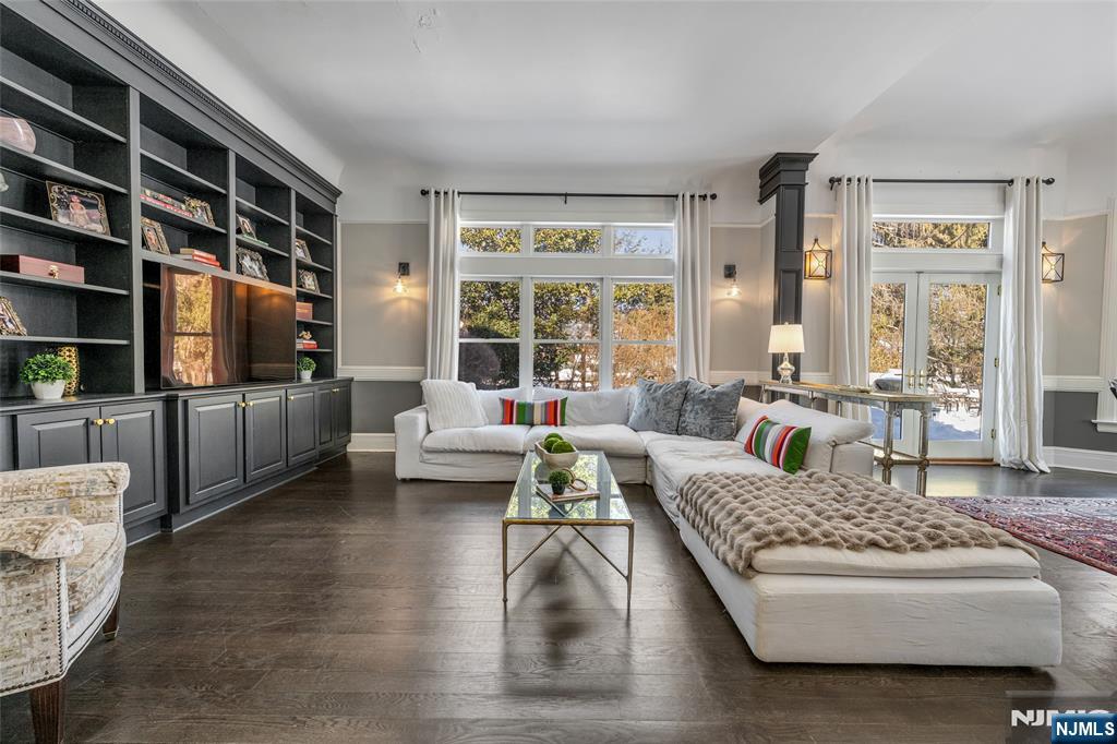 317 Prospect Street, Ridgewood, NJ, 07450