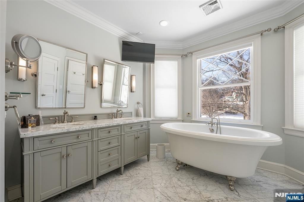 317 Prospect Street, Ridgewood, NJ, 07450