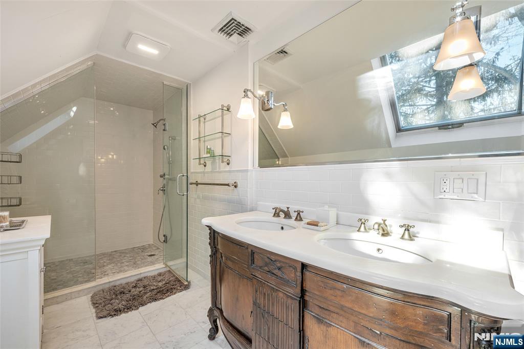 317 Prospect Street, Ridgewood, NJ, 07450