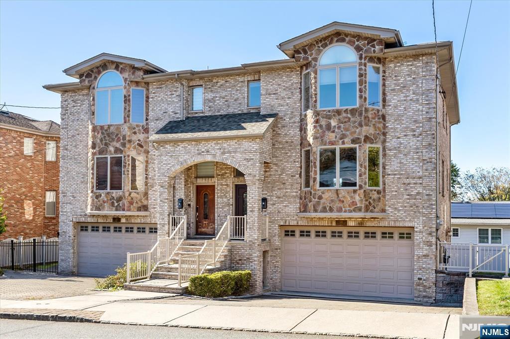 320 Adolphus Avenue, Cliffside Park, NJ, 07010