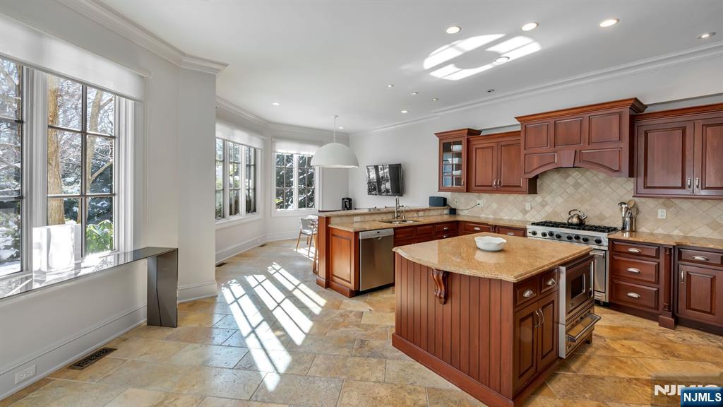 114 Bellaire Drive — photo 11