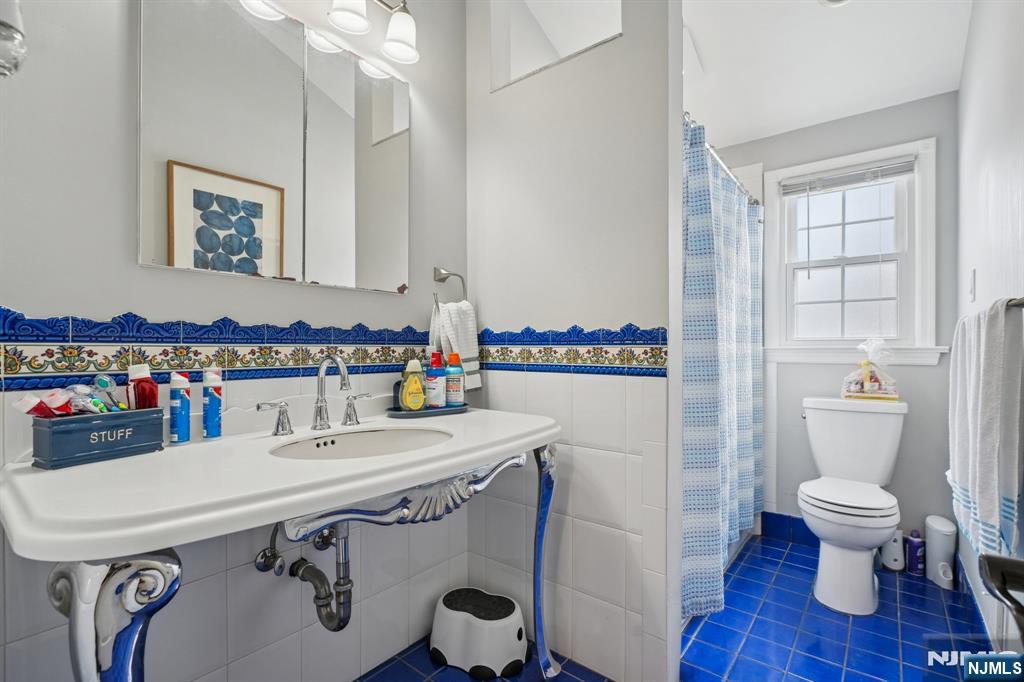 25 Nathan Way — photo 26