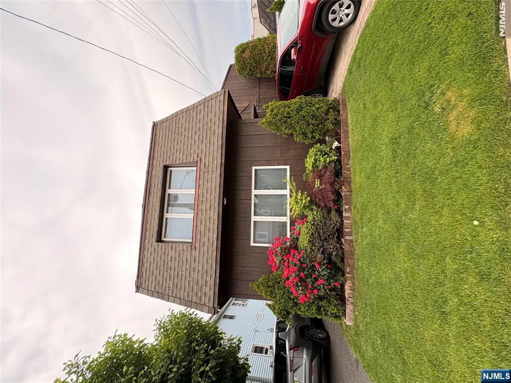 32 Franklin Street - Photo 1