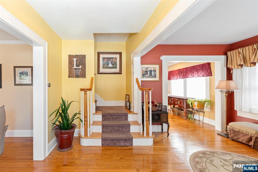 7 Wayland Drive, Verona, NJ, 07044