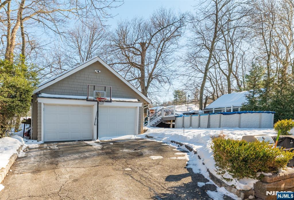 7 Wayland Drive, Verona, NJ, 07044