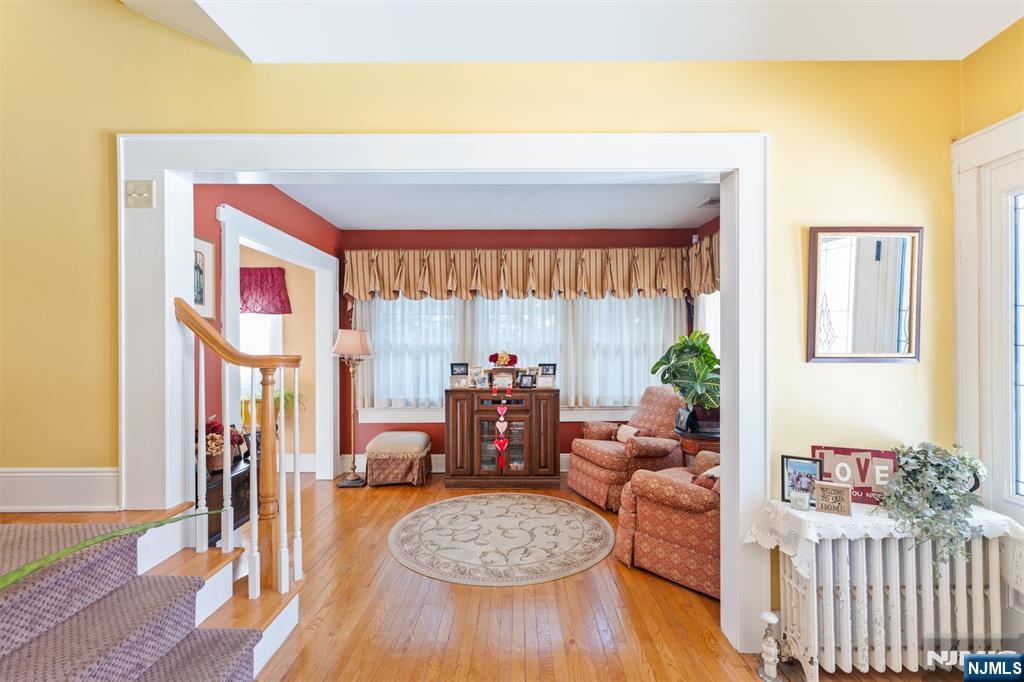 7 Wayland Drive, Verona, NJ, 07044