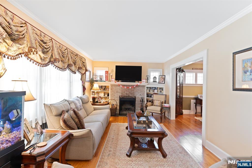 7 Wayland Drive, Verona, NJ, 07044