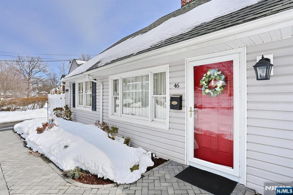 46 Knollwood Drive - Photo 2