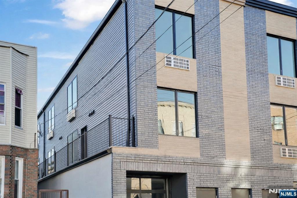 521 10th Street UNIT B1, Union City, NJ, 07087