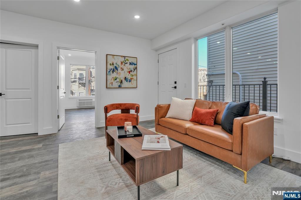 521 10th Street UNIT B1, Union City, NJ, 07087