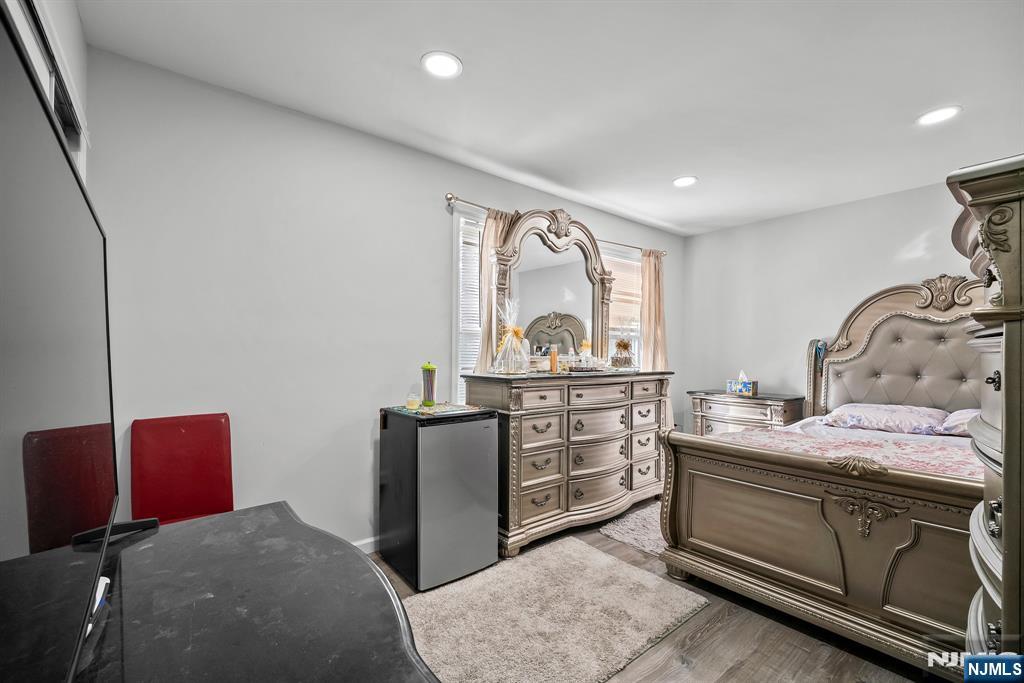 201 Newark Pompton Turnpike