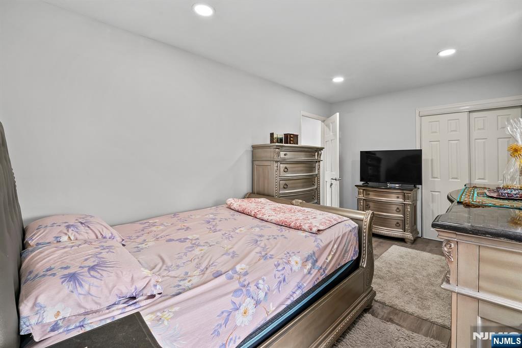 201 Newark Pompton Turnpike