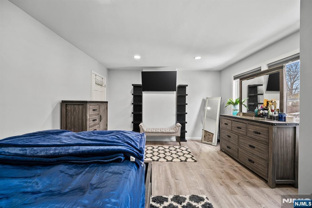 201 Newark Pompton Turnpike