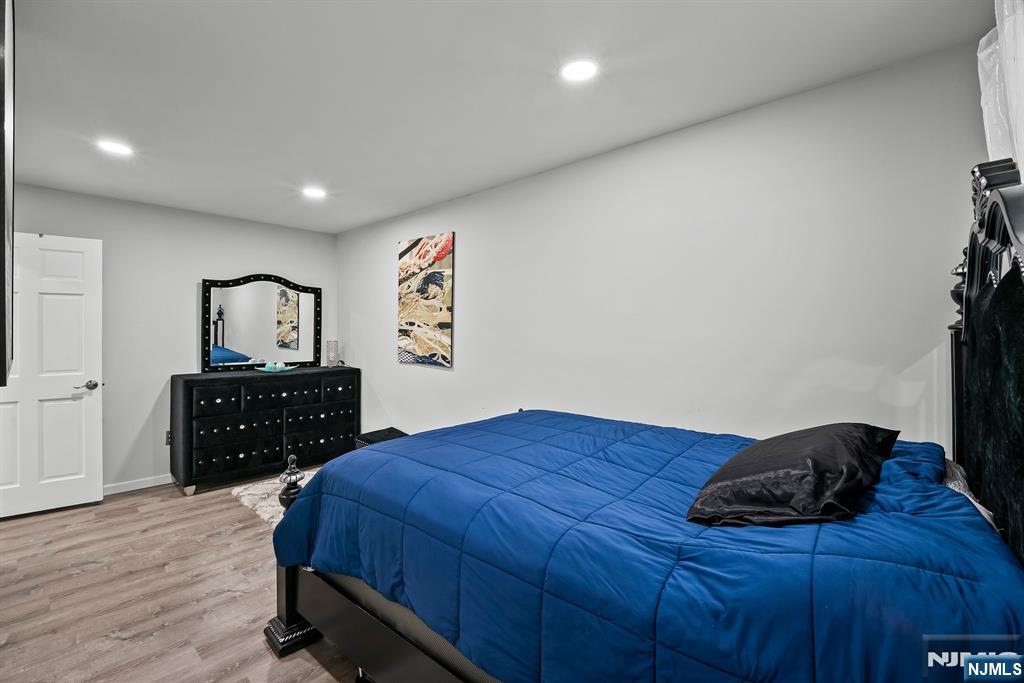 201 Newark Pompton Turnpike