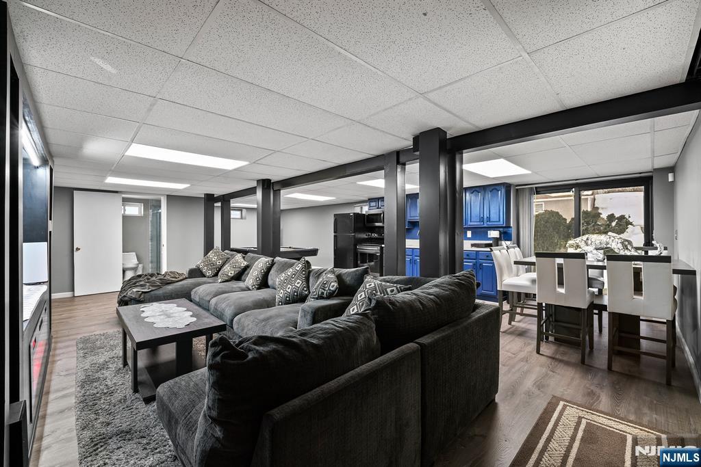 201 Newark Pompton Turnpike