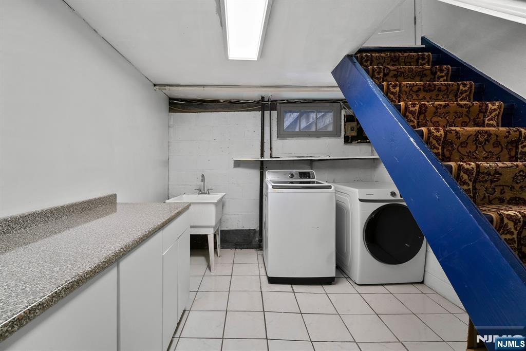 201 Newark Pompton Turnpike