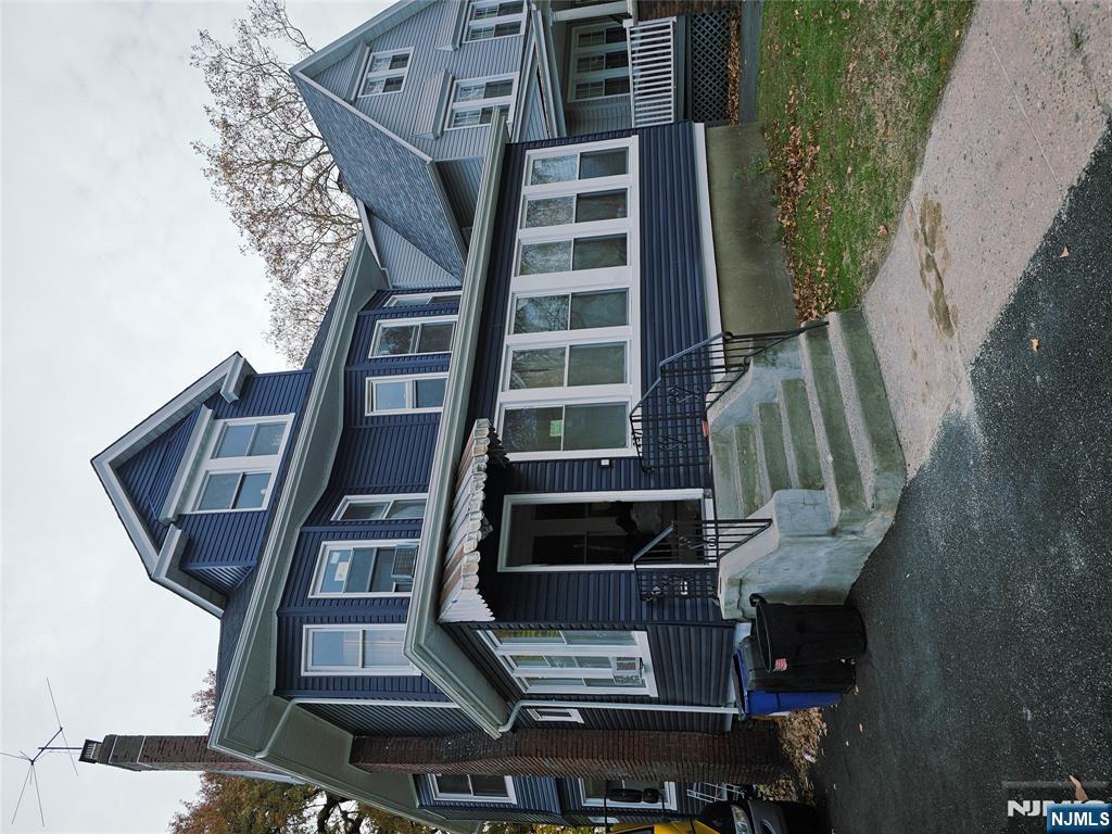 237 Rutledge Avenue - Photo 2