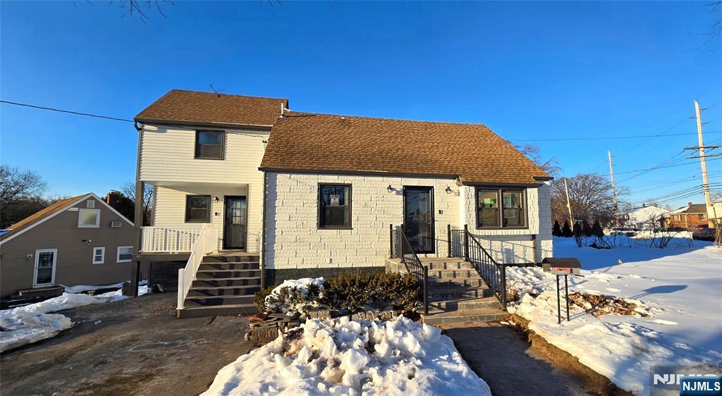 55 Esther St, Newark City, NJ, 07105-4714