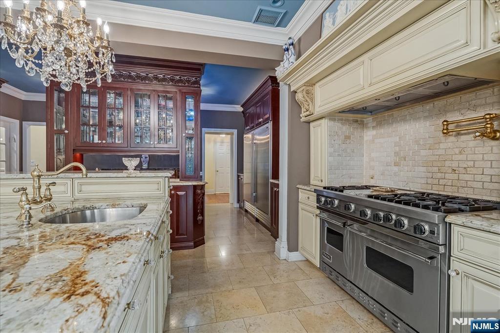 294 Oakwood Road, Englewood, NJ, 07631