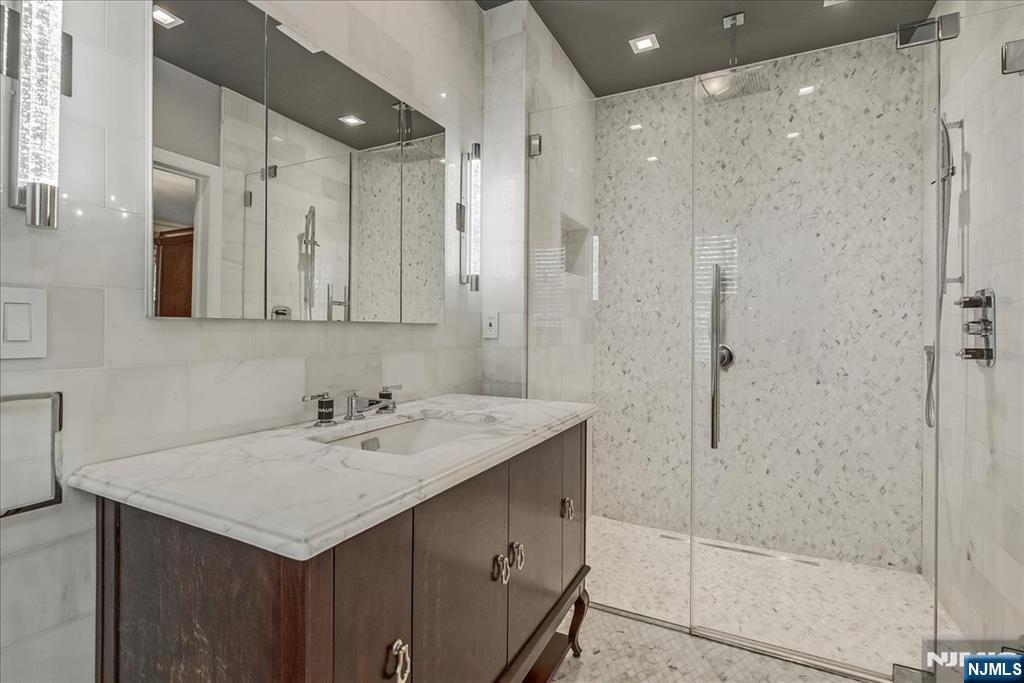 294 Oakwood Road, Englewood, NJ, 07631