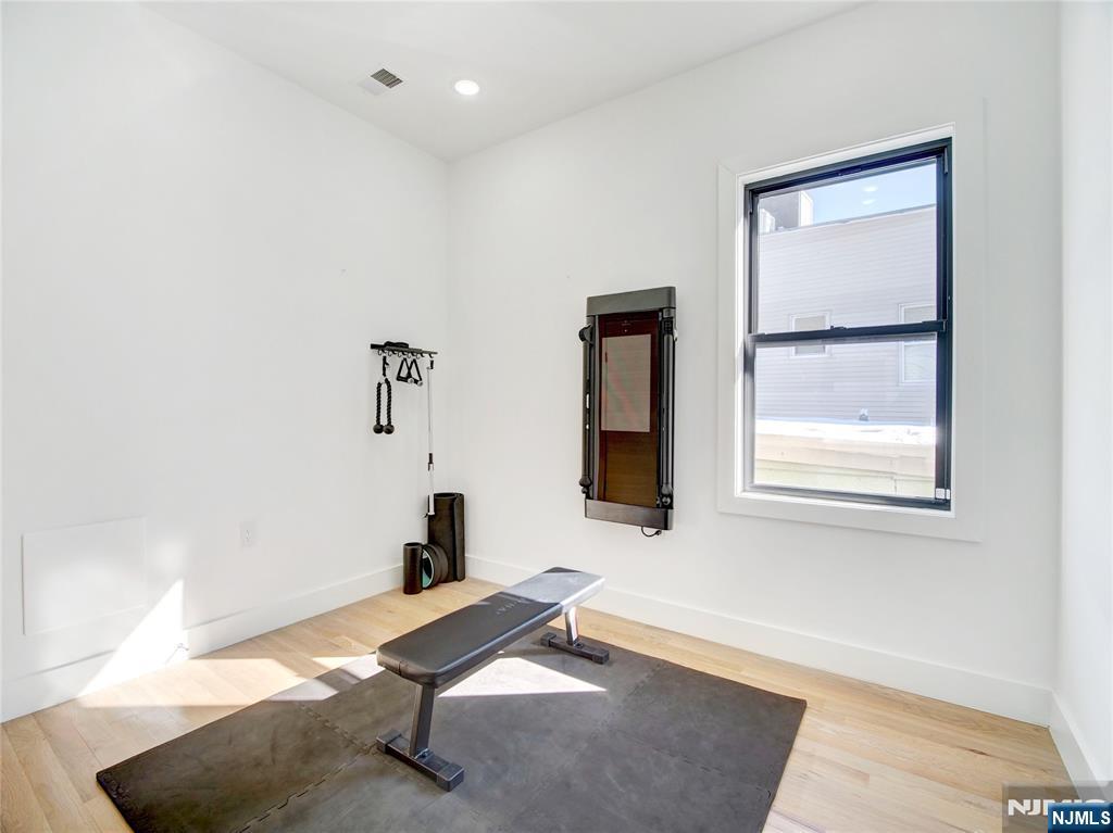 231 Clinton Avenue #2