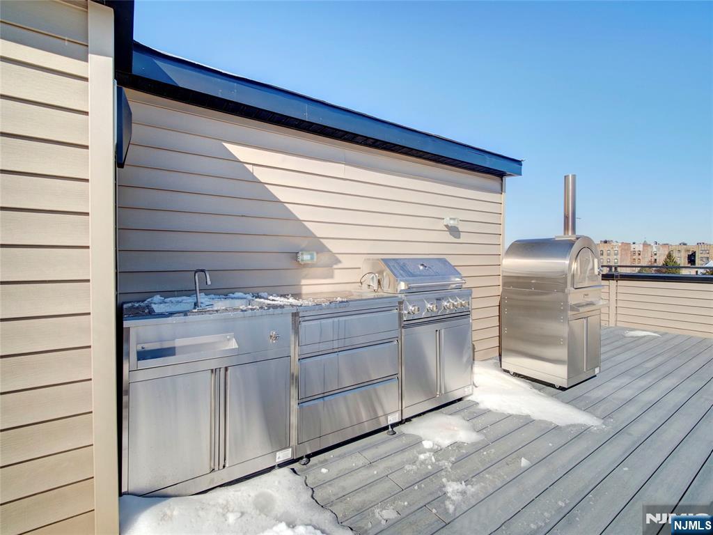 231 Clinton Avenue #2