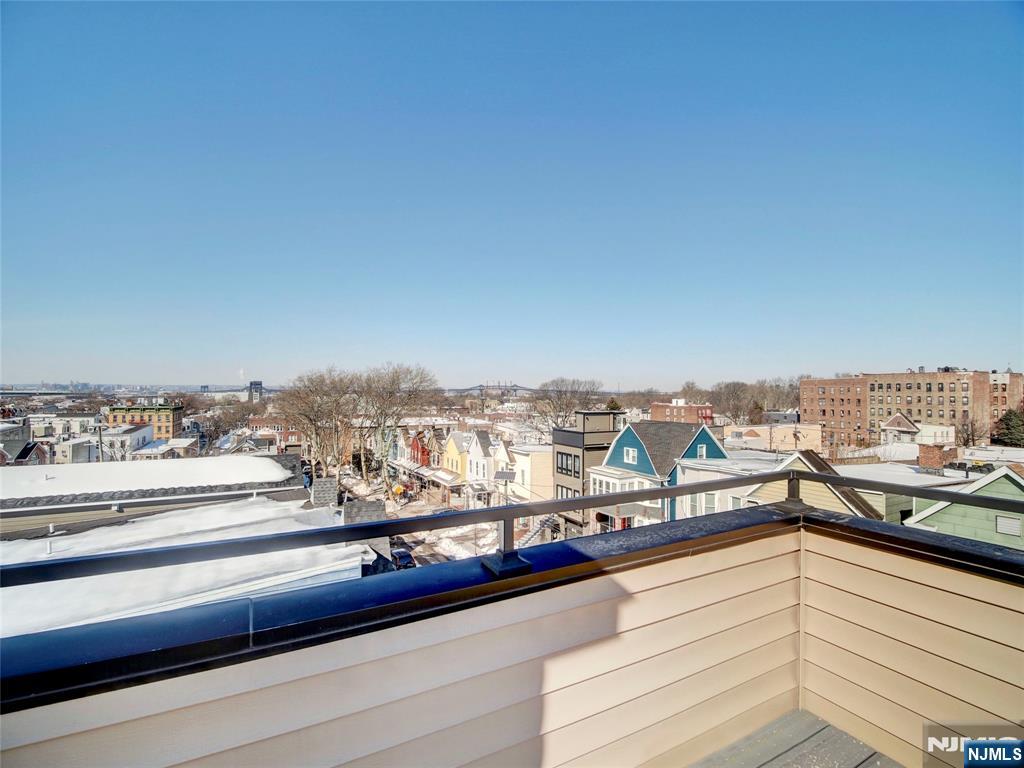 231 Clinton Avenue #2