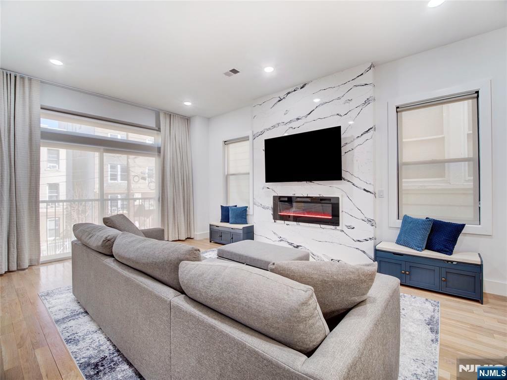 231 Clinton Avenue #2