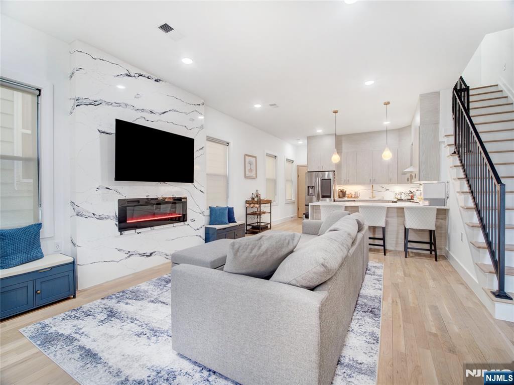 231 Clinton Avenue #2