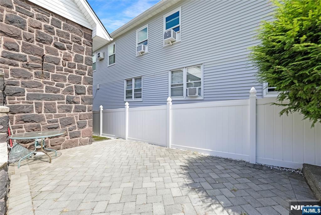 600 Studio Road - Photo 3