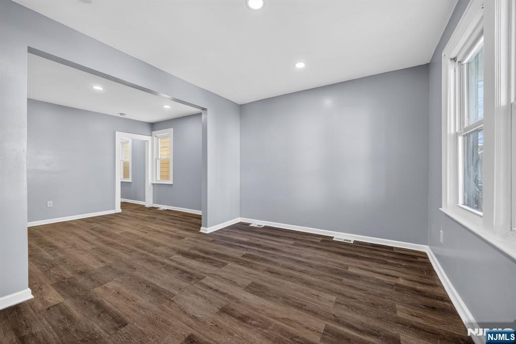 134 Dewey - Photo 3