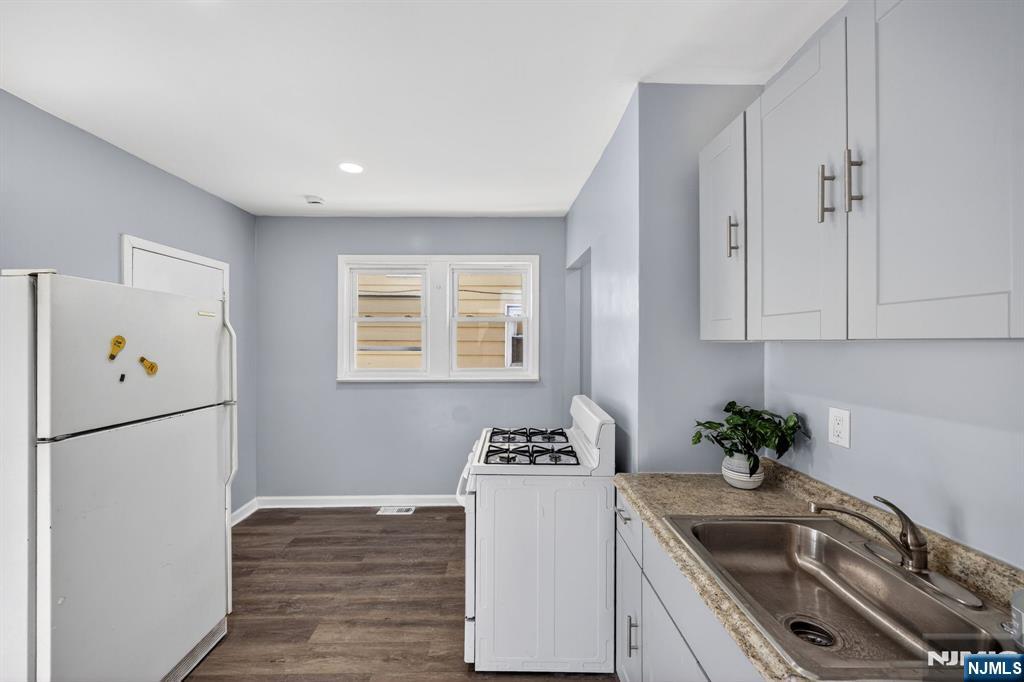 134 Dewey - Photo 5