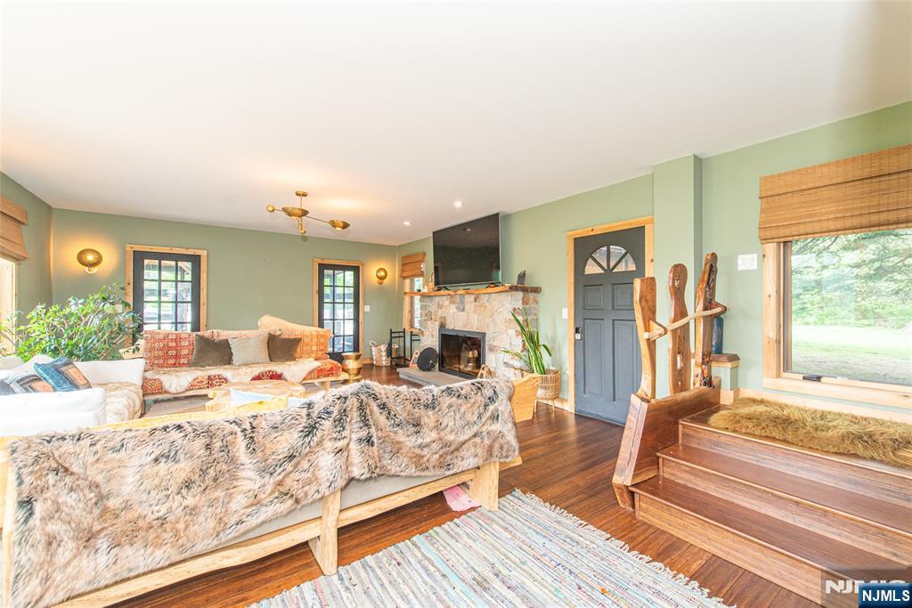 62 Mount Pleasant Road, Knowlton, NJ, 07832